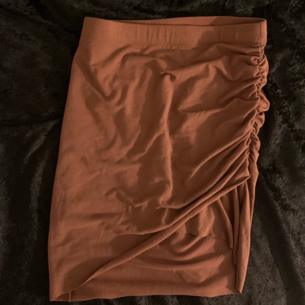 Knit asymmetrical brown skirt - ruched side detail